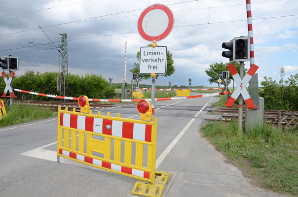 Bahnübergang zwischen Sehnde und Bolzum gesperrt