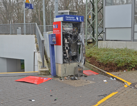 Drei Automaten in der Region gesprengt: zwei Fahrkarten- und ein Zigarettenautomat