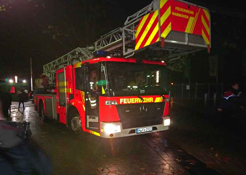 Warnung: Großbrand in Hannover in der Schillerschule