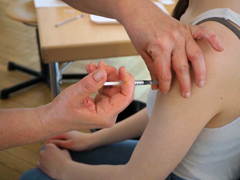 Corona-Impfpflicht im Gesundheitswesen gilt landesweit ab Mitte März