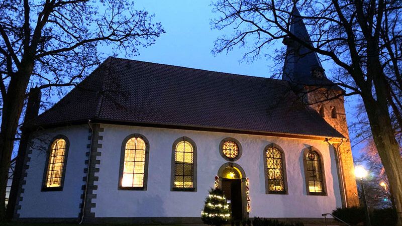 Adventskranzbinden für die Barockkirche