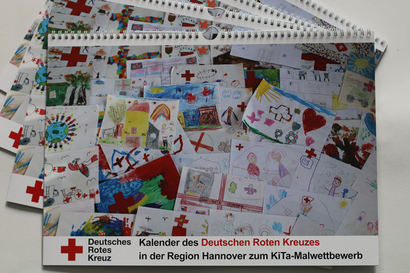 Rotkreuz-Wandkalender von Kindern gestaltet jetzt erhältlich
