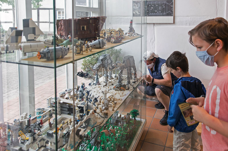 Lego-Technic-Familienausstellung: Vom „Strandflitzer“ bis zum „Space Shuttle“