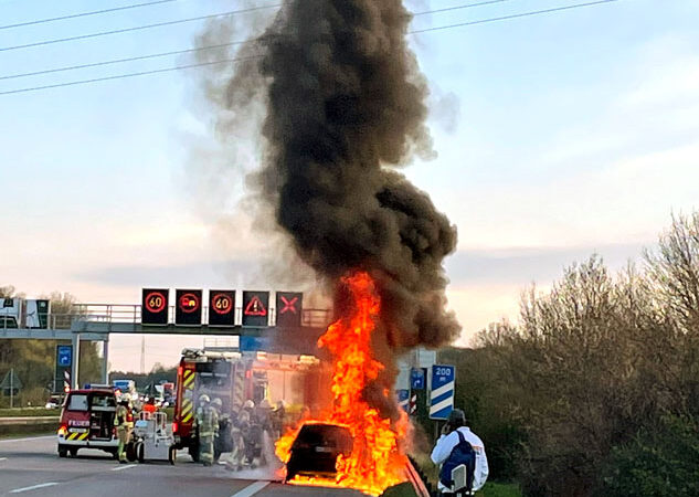 PKW-Brand auf der A 7 – Lehrter Feuerwehr im Einsatz