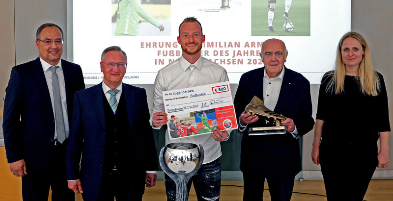 Niedersachsens Fußballer des Jahres 2021: Maximilan Arnold ausgezeichnet