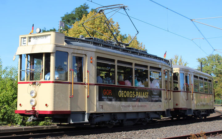 Mit historischen Bahnen von Döhren zur Messe 