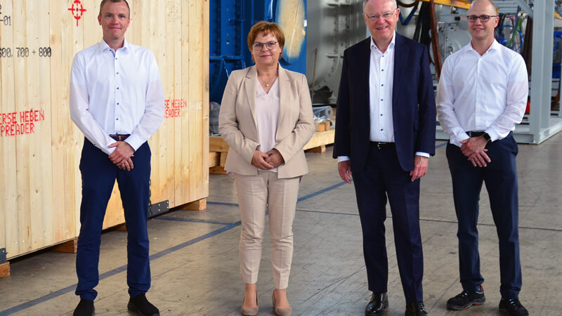 Ministerpräsident Weil und MdL Lesemann besuchen Exportverpackung Sehnde