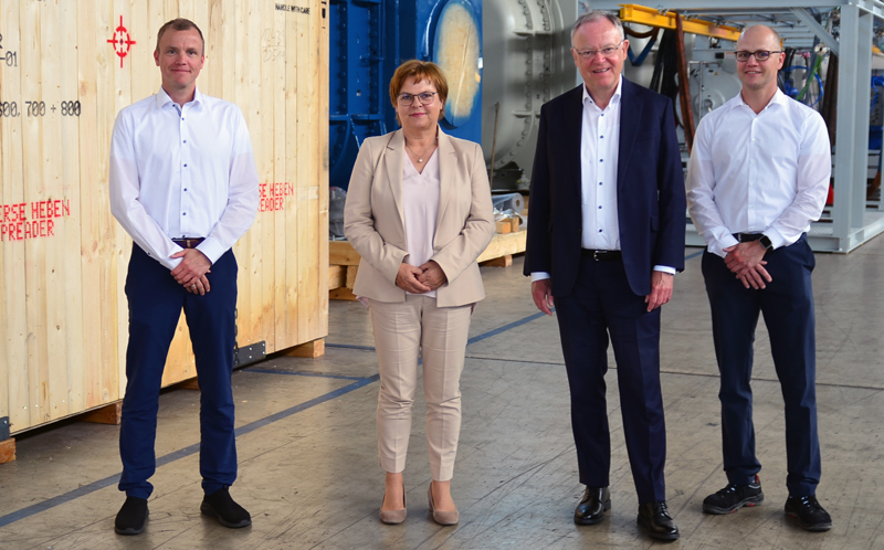 Ministerpräsident Weil und MdL Lesemann besuchen Exportverpackung Sehnde