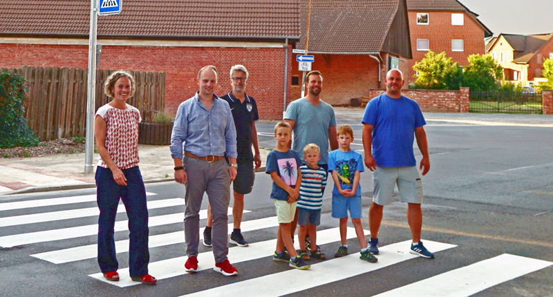 Neuer Fußgängerüberweg: SPD Ahlten dankt engagierten Eltern