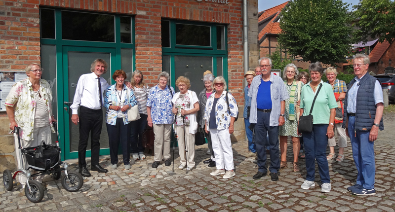 Das historische Rethmar mit Gutshof, Schloß und Kirche in der Regionsführung