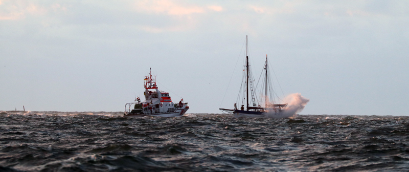 Seenotretter befreien vier Segler vor Norderney aus Lebensgefahr