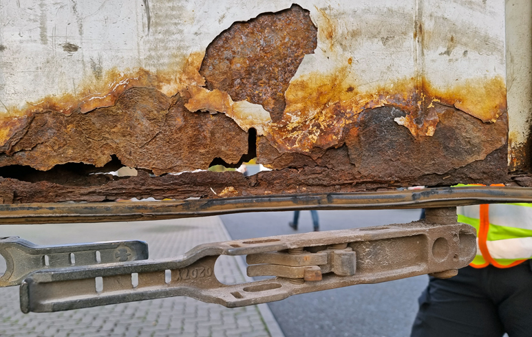 Großkontrolle zur Ladungssicherung auf der A 2