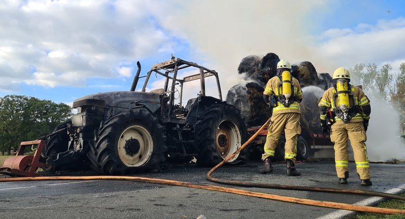 Brennendes Traktorgespann, offene Gasleitung und ein Unfall: drei Einsätze für die Lehrter Feuerwehren zeitgleich