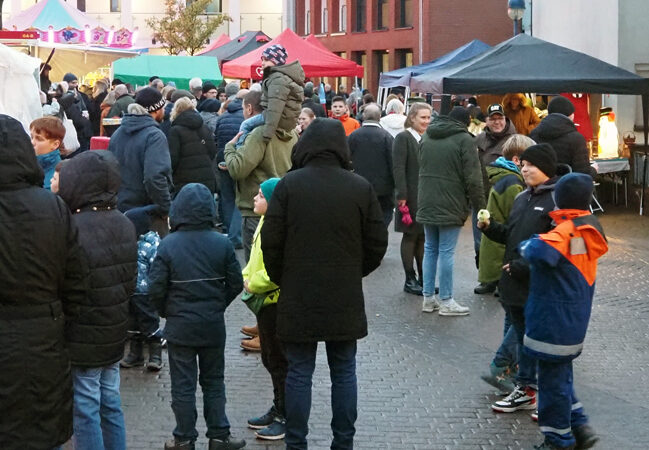 Martinimarkt in Bolzum trotzt Wetterunbilden