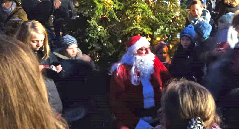 Weihnachtsmarkt in Haimar gut besucht