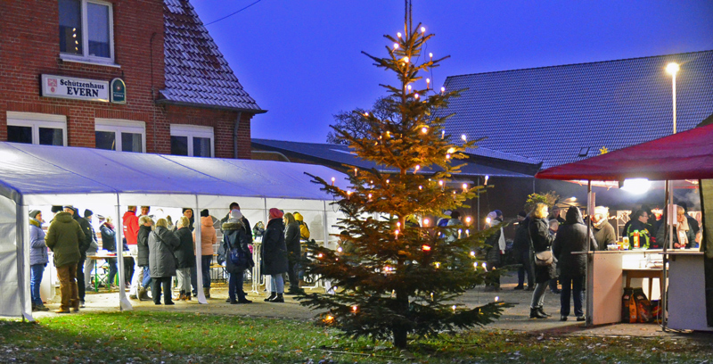 Adventsfeier in Evern mit lebendigem Märchen