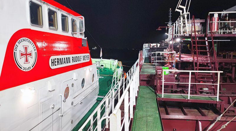 Seenotretter für erkrankten lettischen Seemann im Einsatz