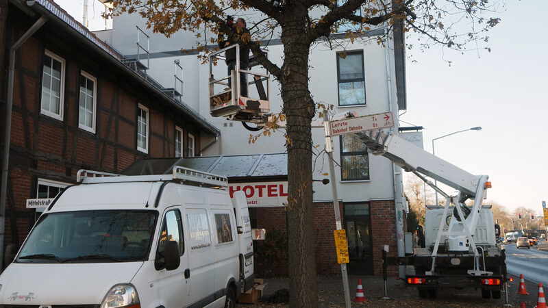 Heute Generalprobe der Lichterketten an der Mittelstraße