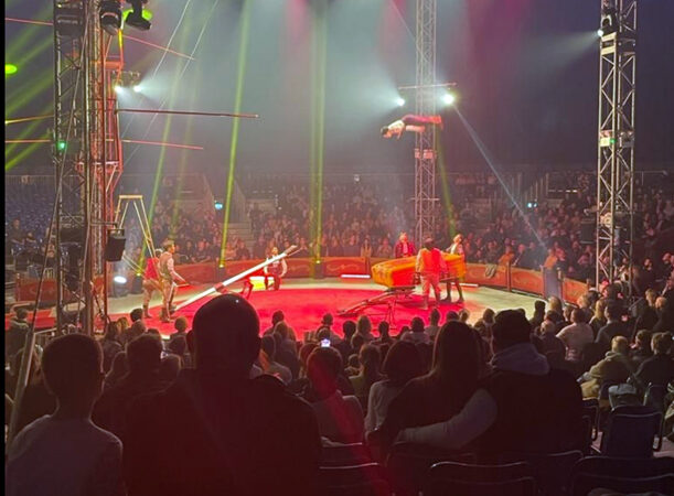 Weihnachtscircus kürt die Sieger: „Legions“ gewinnen 4. Grand-Prix