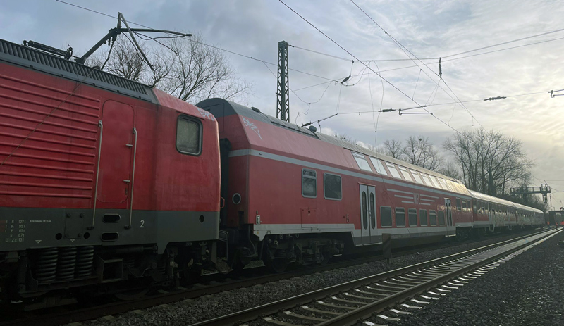 Eichhörnchen sorgt für Sperrung auf S-Bahn-Strecke und erheblichen Oberleitungsschaden