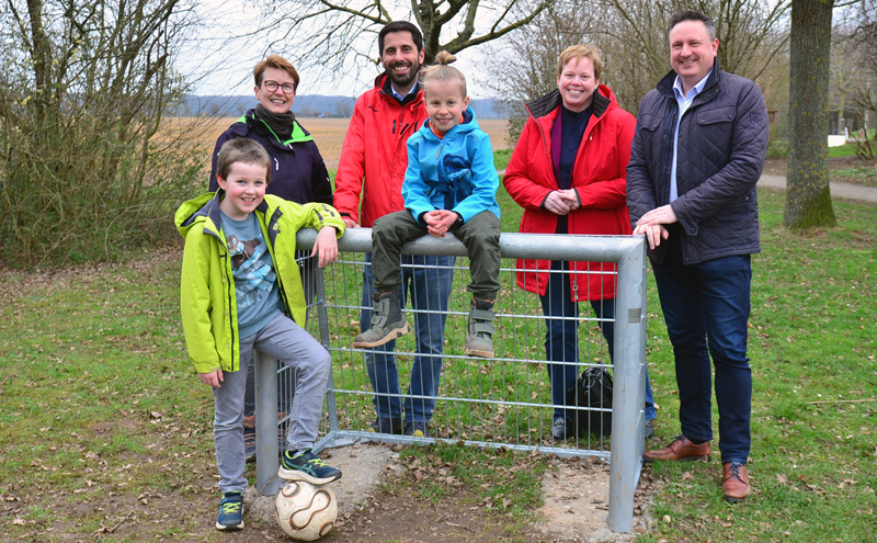 Neuer Bolzplatz in Ilten dank Spende in Betrieb