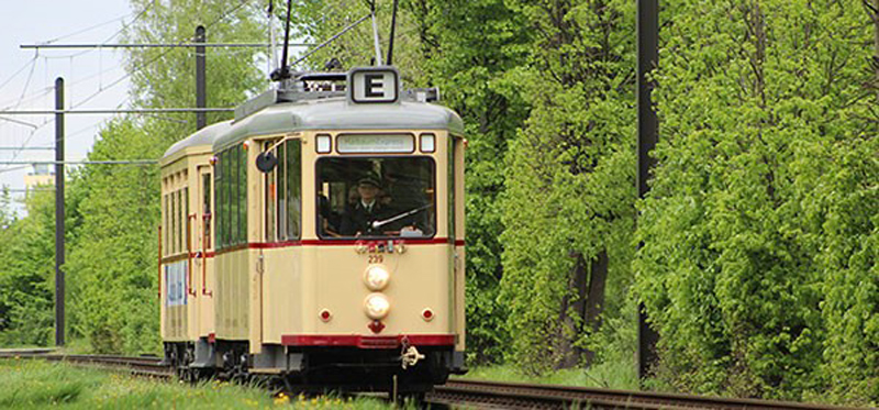 Mit historischen Bahnen von Laatzen nach Sarstedt: Maibaumexpress am 1. Mai
