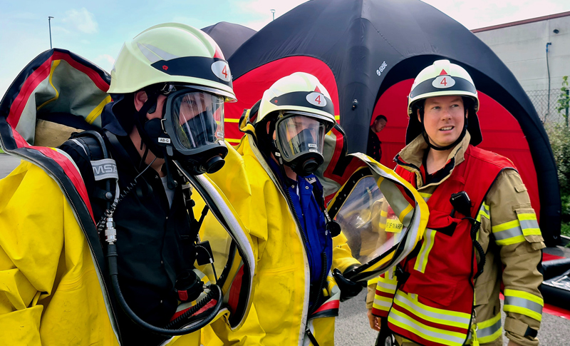 ABC-Einsatz in Sievershausen für Feuerwehren aus Lehrte, Sehnde, Burgdorf und Uetze: „Unklarer Stoffaustritt“