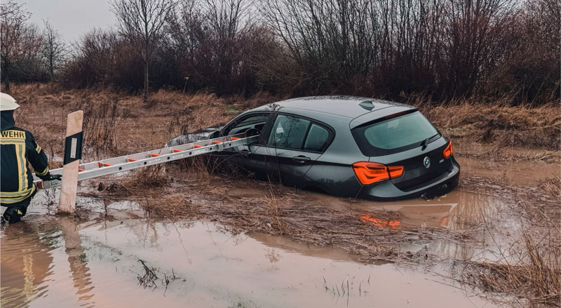 Zwischenstand: Stadtfeuerwehr Sehnde wird durch anhaltenden Dauerregen gefordert