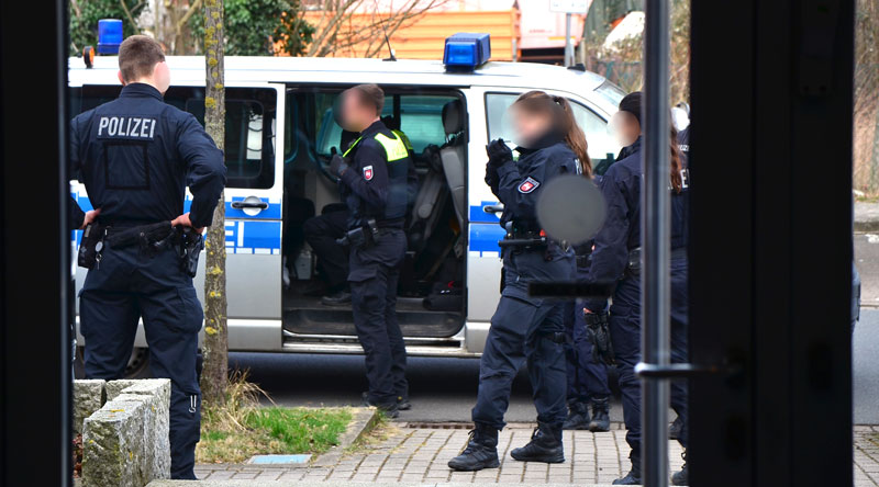 Update: Messerattacke und kurzzeitige Geiselnahme im Rathaus Sehnde