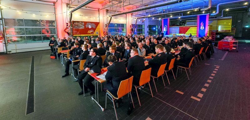 Jahreshauptversammlung der Ortsfeuerwehr Lehrte mit Rückblick, Ausblick und Übernahmen