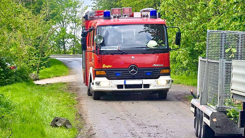 Brennender Unrat auf Freigelände bei Haimar