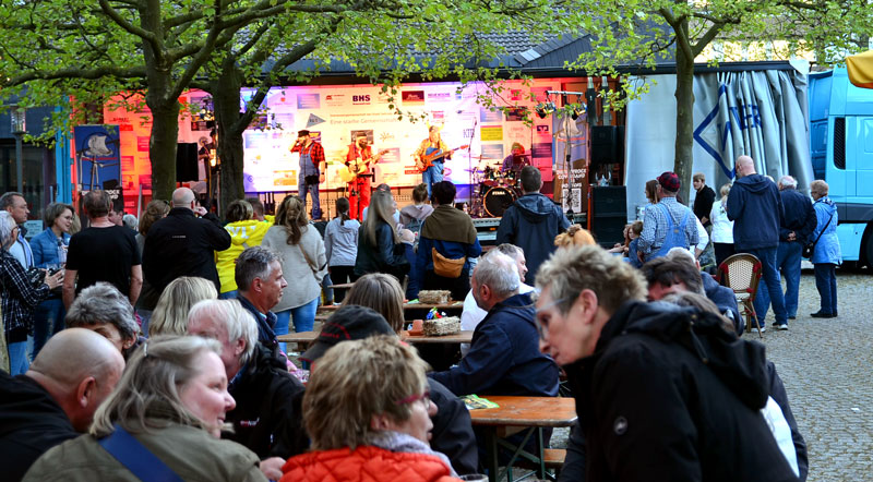 IGS Sehnde rockt den Marktplatz mit der „Landliebe“