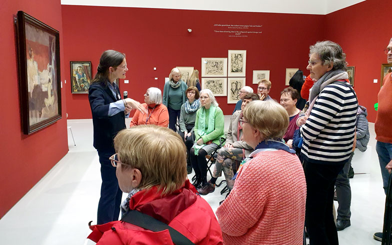 Sehnder Senioren erkunden Picasso und Beckmann im Sprengel Museum