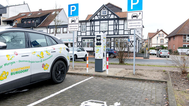 Es geht weiter: Zwei weitere Standorte zum Laden von E-Autos in Burgdorf