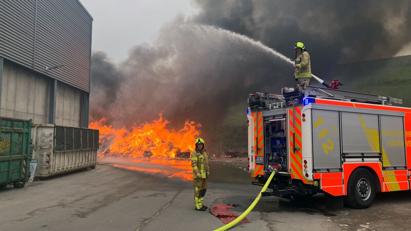 Feuer auf der Mülldeponie in Hannover-Lahe