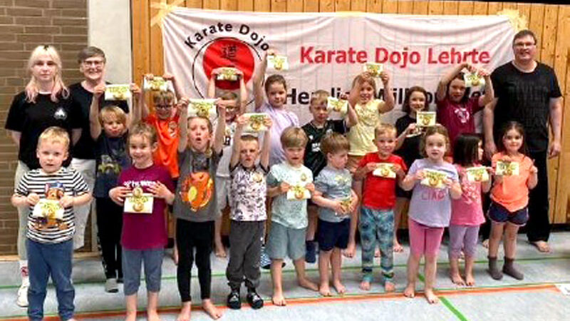 Mini-Sportabzeichen beim Karate Dojo Lehrte erworben