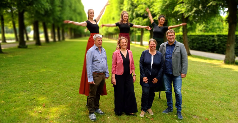 Das „Kleine Fest“ im Großen Garten ist angerichtet: 108 Künstler aus 20 Ländern