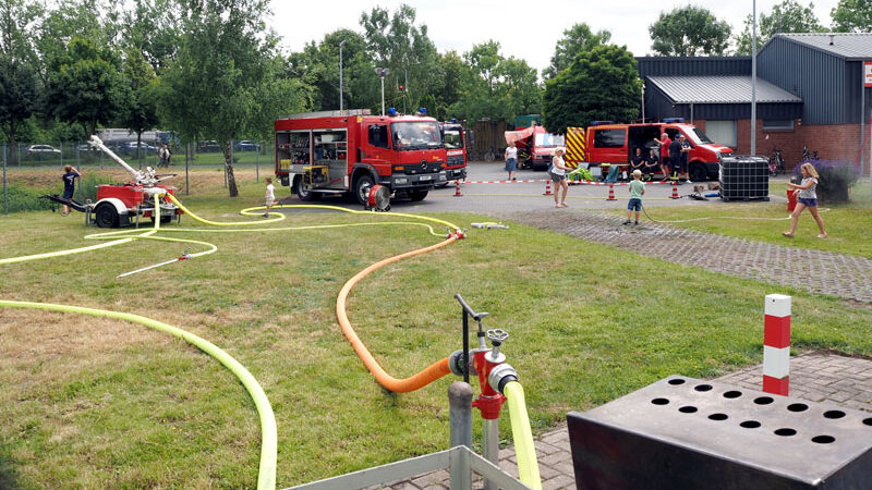 Tag der offenen Tür bei der Feuerwehr in Höver