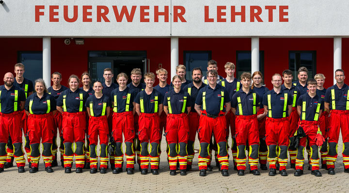 26 Feuerwehranwärter schließen QS 1 in Lehrte erfolgreich ab