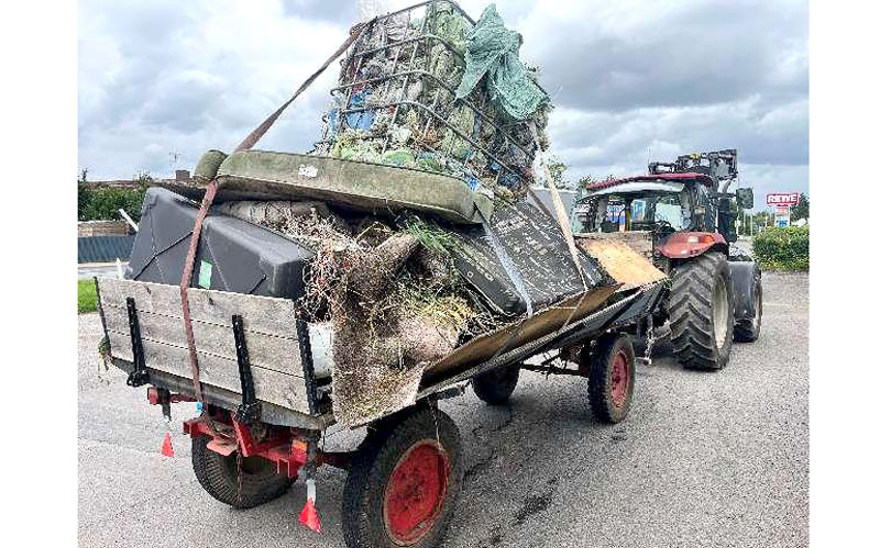 Polizei zieht in Hämelerwald unsicheres Traktorgespann aus dem Verkehr