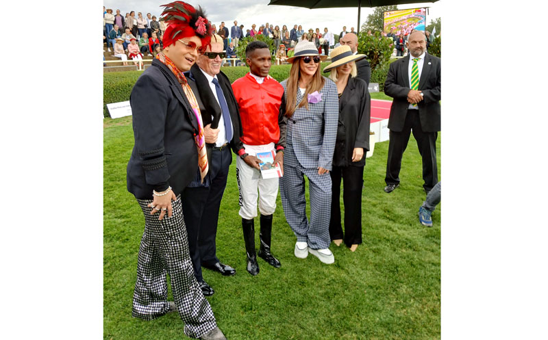 Glanz & Glamour auf der Neuen Bult: Ascot- Renntag