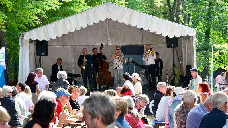Veranstaltungsreihe Jazz im Park in Ilten angelaufen