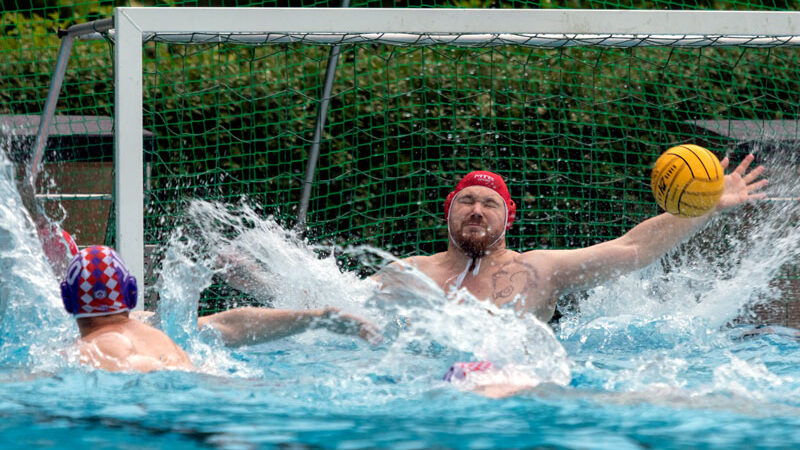 13 Tore und Sonnenschein im Lehrter Freibad: Sieg gegen Nienburg