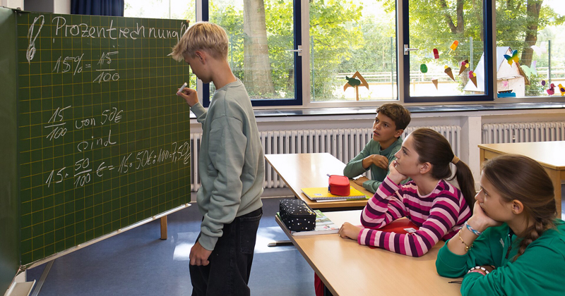 100 Prozent Liebe für Mathe: Gratis-Webinare zu Prozentrechnung und Mathepakete bei Studienkreis in Sehnde