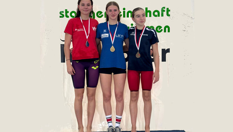Historisch: Thekla Kaminska knackt Minutengrenze – Lehrter Schwimmer mit Titelflut