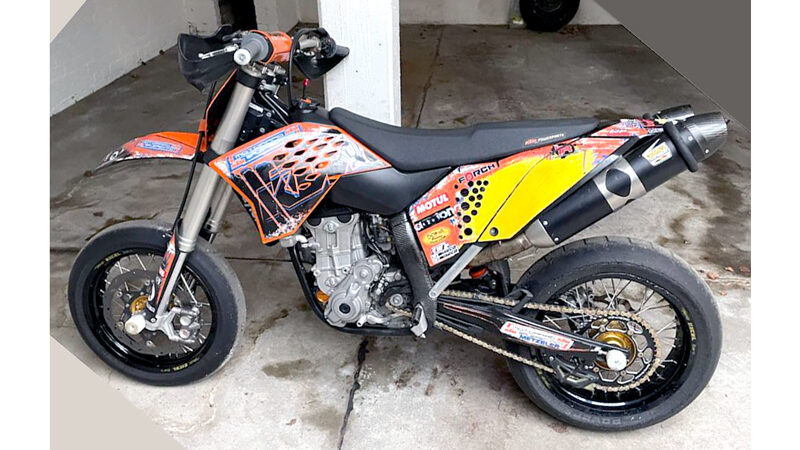 Täter stehlen zwei auffällige Motocross-Motorräder in Bemerode – Polizei sucht Hinweise