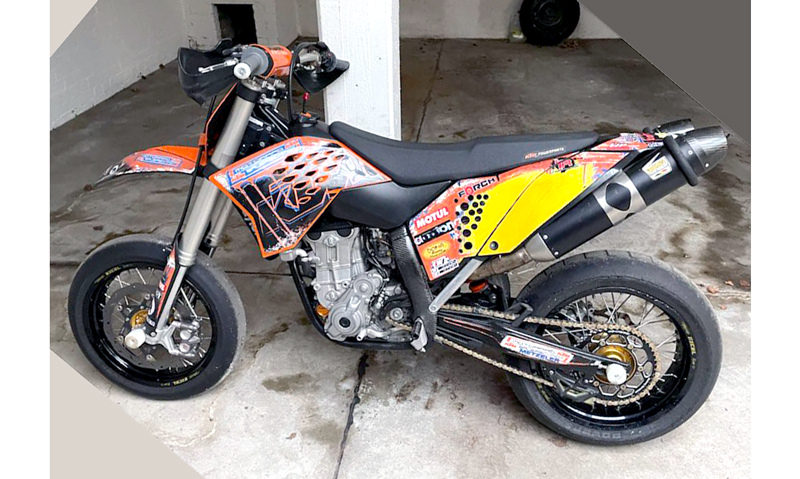 Täter stehlen zwei auffällige Motocross-Motorräder in Bemerode – Polizei sucht Hinweise
