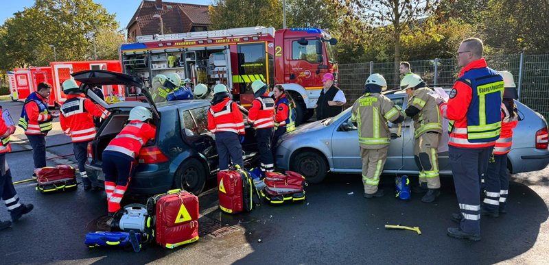 Feuerwehr Ahlten übt gemeinsam mit dem DRK und Maltesern