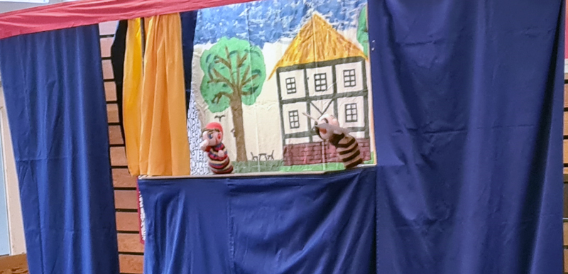 Hurra, hurra – der Kasper kommt mit dem Weihnachtsmann am 2. Advent