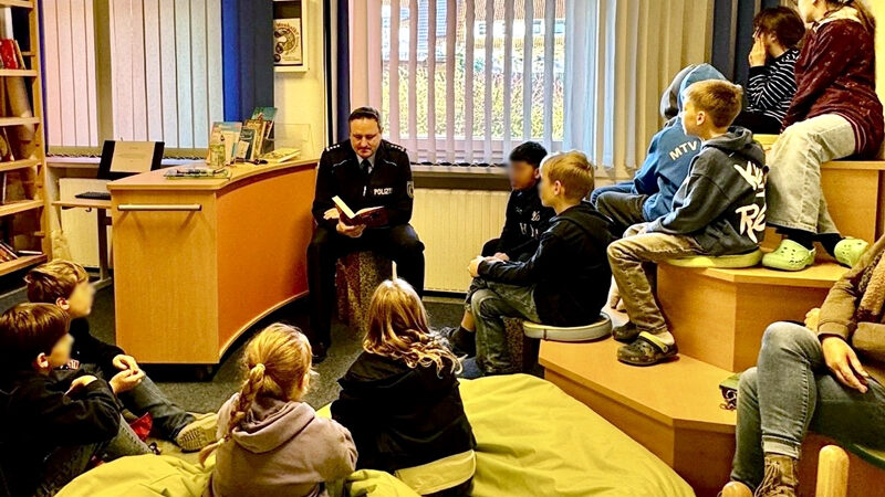 Bundesweiter Vorlesetag: Bundespolizei mit dabei – Choitz liest in Ilten
